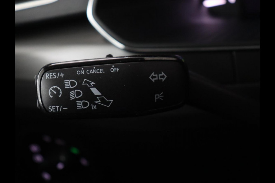 Škoda Superb 1.4 TSI iV Business Edition Plus | SOH 88,8% | Panoramadak | Leder/Alcantara | Stoelverwarming | Camera | Carplay | Park Assist | Virtual Cockpit | Achterbankverwarming | PHEV | Plug In