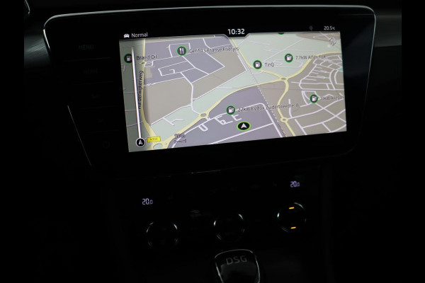 Škoda Superb 1.4 TSI iV Business Edition Plus | SOH 88,8% | Panoramadak | Leder/Alcantara | Stoelverwarming | Camera | Carplay | Park Assist | Virtual Cockpit | Achterbankverwarming | PHEV | Plug In