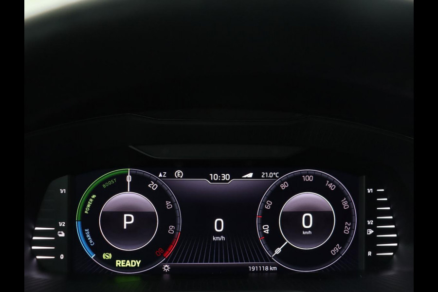 Škoda Superb 1.4 TSI iV Business Edition Plus | SOH 88,8% | Panoramadak | Leder/Alcantara | Stoelverwarming | Camera | Carplay | Park Assist | Virtual Cockpit | Achterbankverwarming | PHEV | Plug In