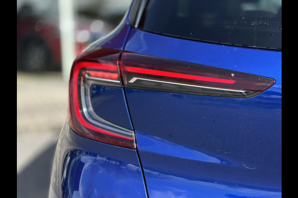 Renault Captur 1.6 E-Tech Plug-in Hybrid 160 Initiale Paris | TWO TONE | Leder | stuur/stoelverwarming | DAB Ontvanger |