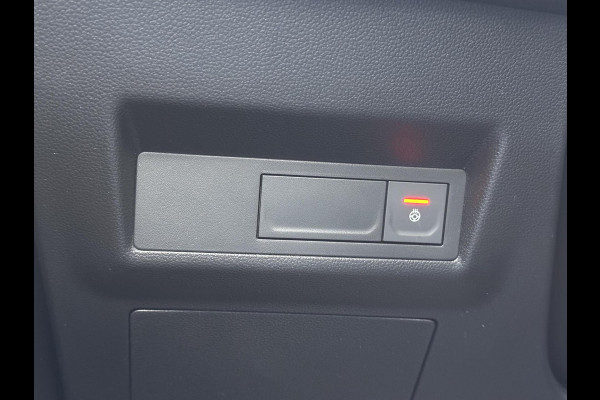 Renault Captur 1.6 E-Tech Plug-in Hybrid 160 Initiale Paris | TWO TONE | Leder | stuur/stoelverwarming | DAB Ontvanger |