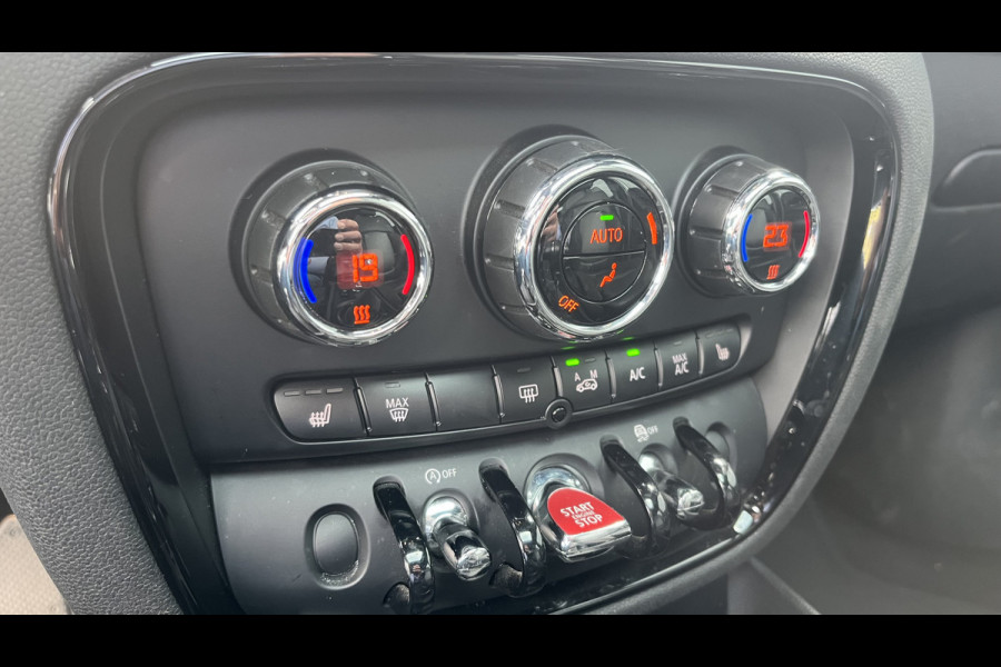 MINI Clubman 1.5 One Business Edition / Airco-ecc / Navigatie / Panorama schuifdak / Leder / Cruise-ctr. / Apk 10-2026