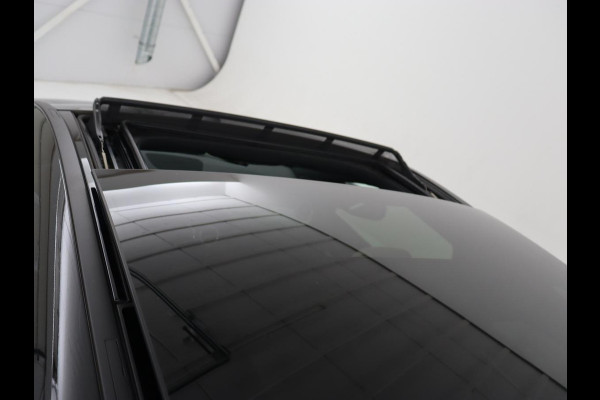 Mercedes-Benz B-Klasse 250e Advantage | SOH 99% | Panoramadak | Half leder | Widescreen | Camera | Park Assist | Dodehoek detectie | Full LED | Navigatie | Bluetooth | PHEV | Plug In