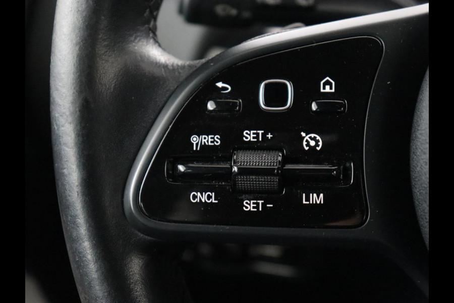 Mercedes-Benz B-Klasse 250e Advantage | SOH 99% | Panoramadak | Half leder | Widescreen | Camera | Park Assist | Dodehoek detectie | Full LED | Navigatie | Bluetooth | PHEV | Plug In