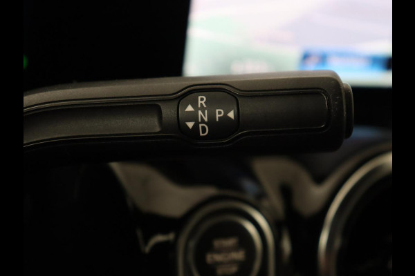 Mercedes-Benz B-Klasse 250e Advantage | SOH 99% | Panoramadak | Half leder | Widescreen | Camera | Park Assist | Dodehoek detectie | Full LED | Navigatie | Bluetooth | PHEV | Plug In