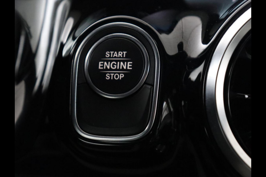 Mercedes-Benz B-Klasse 250e Advantage | SOH 99% | Panoramadak | Half leder | Widescreen | Camera | Park Assist | Dodehoek detectie | Full LED | Navigatie | Bluetooth | PHEV | Plug In