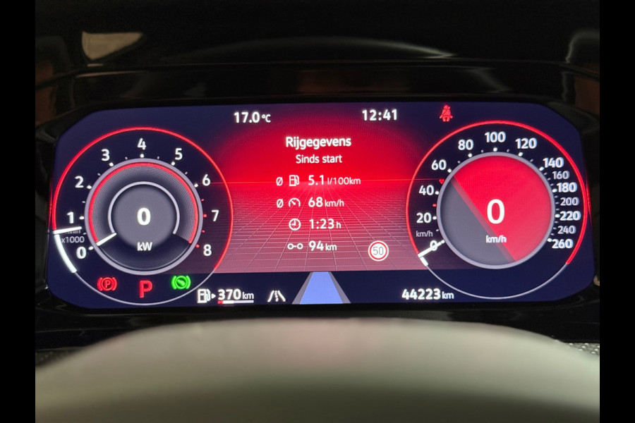 Volkswagen Golf 1.5 eTSI R-Line | Camera | Sfeerverlichting | Carplay