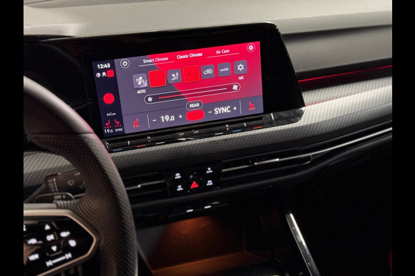 Volkswagen Golf 1.5 eTSI R-Line | Camera | Sfeerverlichting | Carplay