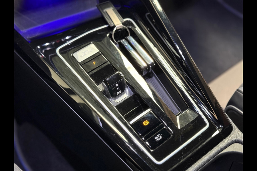 Volkswagen Golf 1.5 eTSI R-Line | Camera | Sfeerverlichting | Carplay