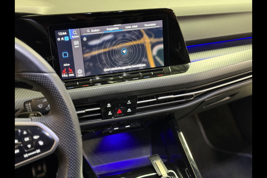 Volkswagen Golf 1.5 eTSI R-Line | Camera | Sfeerverlichting | Carplay