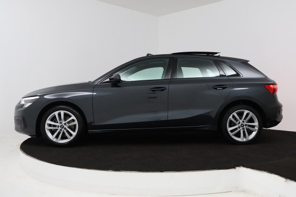 Audi A3 Sportback 30 TFSI Business edition (PANORAMADAK, STOELVERWARMING, TREKHAAK AFNEEMBAAR, ADAPTIVE CRUISE, 1e EIGENAAR)