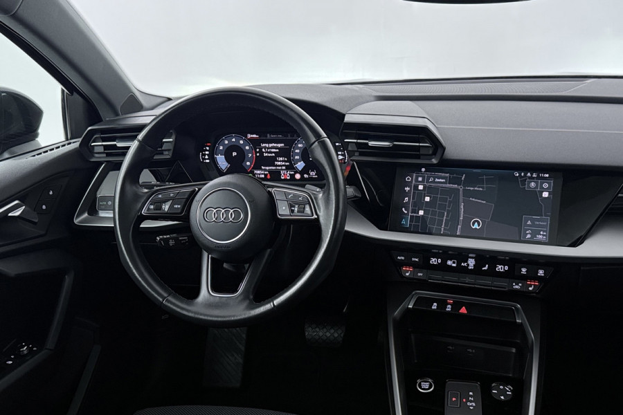 Audi A3 Sportback 30 TFSI Business edition (PANORAMADAK, STOELVERWARMING, TREKHAAK AFNEEMBAAR, ADAPTIVE CRUISE, 1e EIGENAAR)
