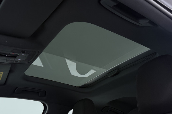 Audi A3 Sportback 30 TFSI Business edition (PANORAMADAK, STOELVERWARMING, TREKHAAK AFNEEMBAAR, ADAPTIVE CRUISE, 1e EIGENAAR)