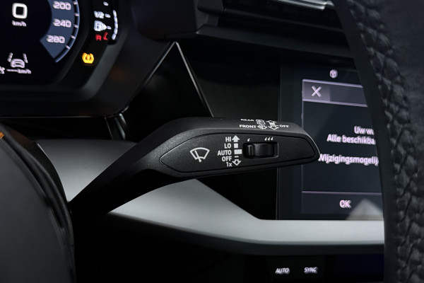 Audi A3 Sportback 30 TFSI Business edition (PANORAMADAK, STOELVERWARMING, TREKHAAK AFNEEMBAAR, ADAPTIVE CRUISE, 1e EIGENAAR)