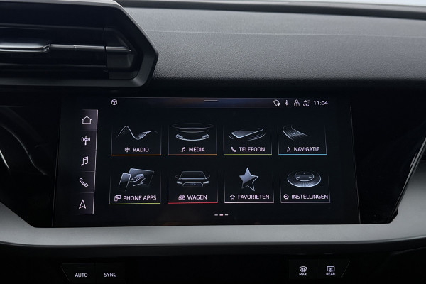 Audi A3 Sportback 30 TFSI Business edition (PANORAMADAK, STOELVERWARMING, TREKHAAK AFNEEMBAAR, ADAPTIVE CRUISE, 1e EIGENAAR)