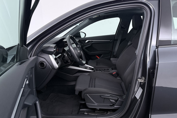 Audi A3 Sportback 30 TFSI Business edition (PANORAMADAK, STOELVERWARMING, TREKHAAK AFNEEMBAAR, ADAPTIVE CRUISE, 1e EIGENAAR)