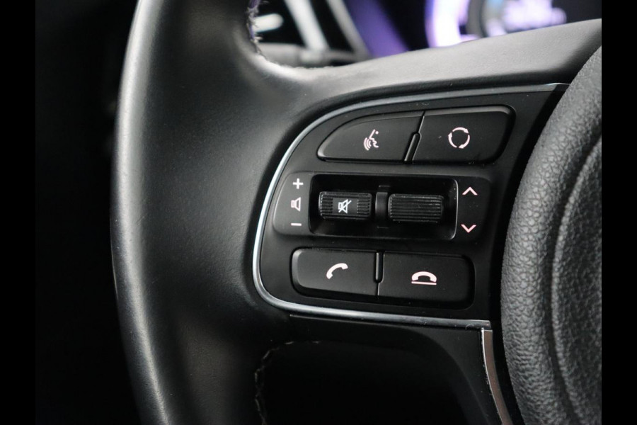Kia Niro 1.6 GDi Hybrid DynamicLine | Carplay | Adaptive cruise | Trekhaak | Half leder | Navigatie | Parkeerhulp | Climate control | DAB | Bluetooth