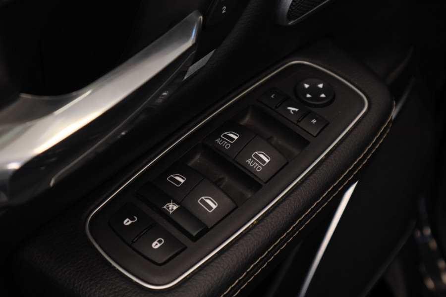 Dodge Ram 1500 5.7 V8 4x4 Crew Cab Limited ACC Head-UP Side steps NL Auto 401PK VCP