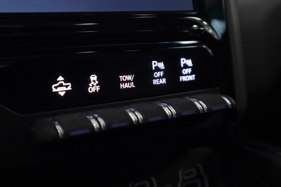 Dodge Ram 1500 5.7 V8 4x4 Crew Cab Limited ACC Head-UP Side steps NL Auto 401PK VCP