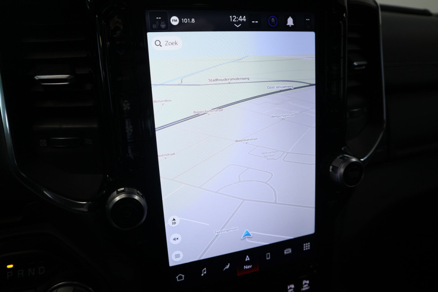 Dodge Ram 1500 5.7 V8 4x4 Crew Cab Limited ACC Head-UP Side steps NL Auto 401PK VCP