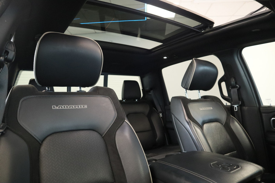 Dodge Ram 1500 5.7 V8 4x4 Crew Cab Limited ACC Head-UP Side steps NL Auto 401PK VCP