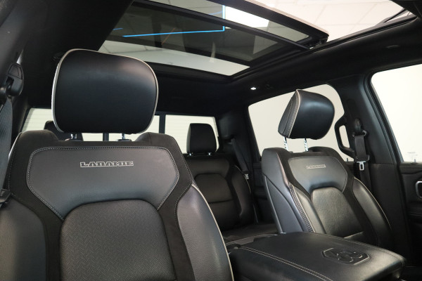 Dodge Ram 1500 5.7 V8 4x4 Crew Cab Limited ACC Head-UP Side steps NL Auto 401PK VCP