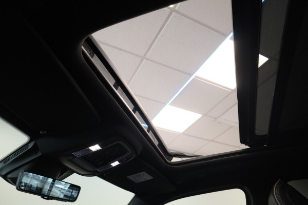 Dodge Ram 1500 5.7 V8 4x4 Crew Cab Limited ACC Head-UP Side steps NL Auto 401PK VCP