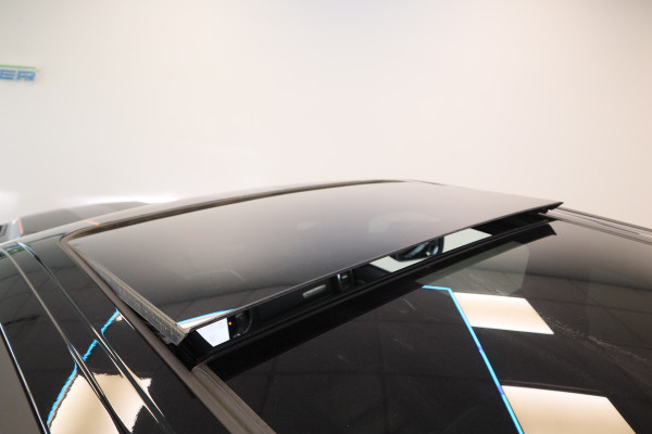 Dodge Ram 1500 5.7 V8 4x4 Crew Cab Limited ACC Head-UP Side steps NL Auto 401PK VCP