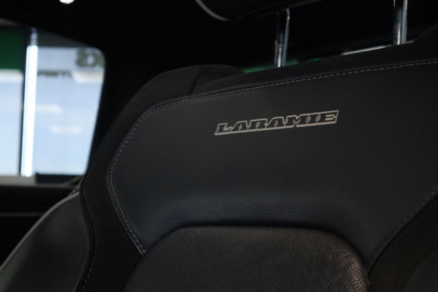 Dodge Ram 1500 5.7 V8 4x4 Crew Cab Limited ACC Head-UP Side steps NL Auto 401PK VCP