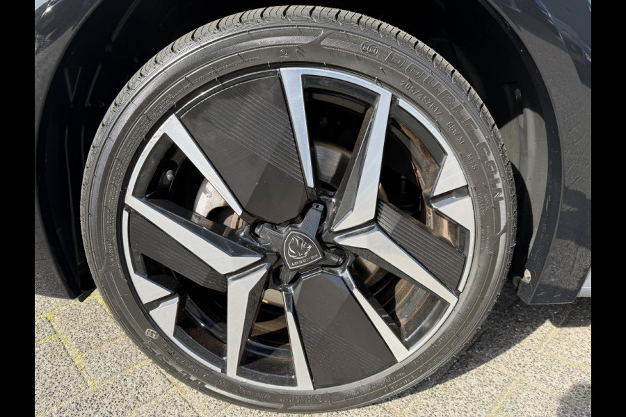Peugeot 208 100pk GT (Camera - Keyless Entry - Parkeersensoren V+A - LED - Navigatie - Automatische Airco - Draadloos laden - Apple Carplay