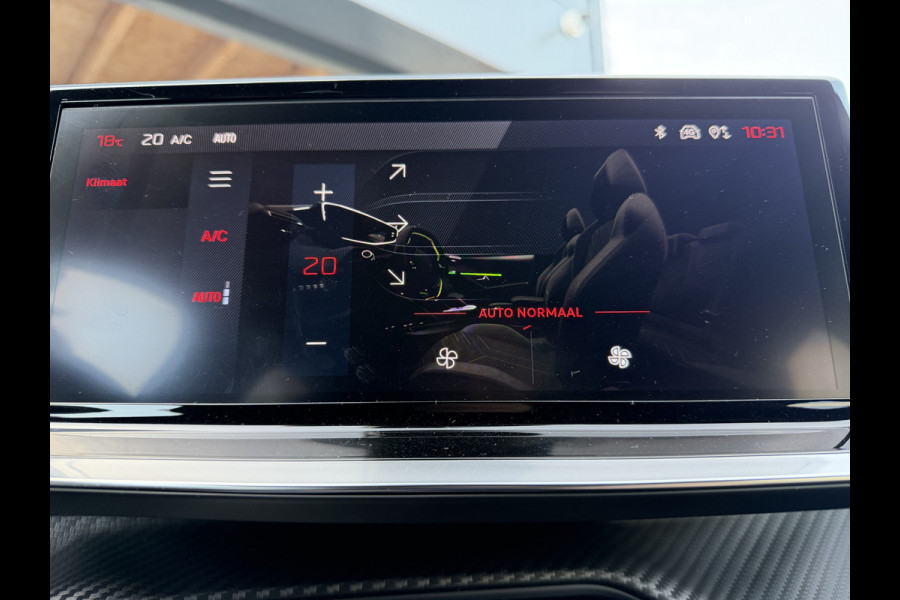 Peugeot 208 100pk GT (Camera - Keyless Entry - Parkeersensoren V+A - LED - Navigatie - Automatische Airco - Draadloos laden - Apple Carplay