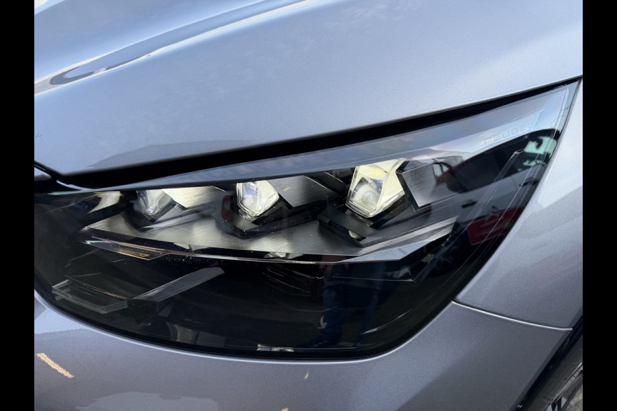 Peugeot 208 100pk GT (Camera - Keyless Entry - Parkeersensoren V+A - LED - Navigatie - Automatische Airco - Draadloos laden - Apple Carplay