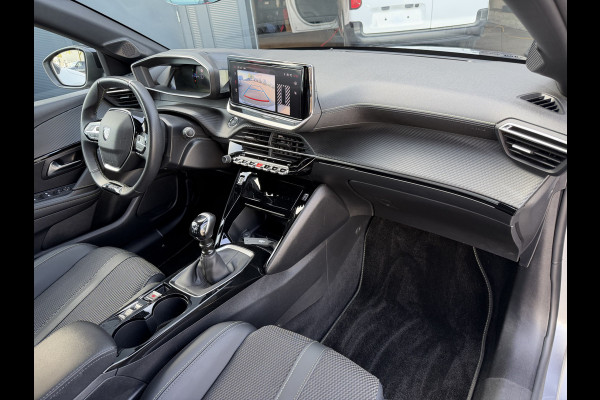 Peugeot 208 100pk GT (Camera - Keyless Entry - Parkeersensoren V+A - LED - Navigatie - Automatische Airco - Draadloos laden - Apple Carplay