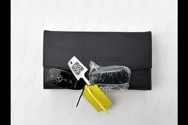 Mercedes-Benz GLE Coupé AMG 53 Hybrid 4MATIC+ Premium Plus | Sierdelen AMG carbon | Trekhaak | 22 inch AMG velgen | Luchtvering | Rijassistentiepakket | Head-up display | Burmester 3D sound systeem | Remklauwen rood | Stoelventilatie voor | AMG TRACK PACE |  360°-camera |