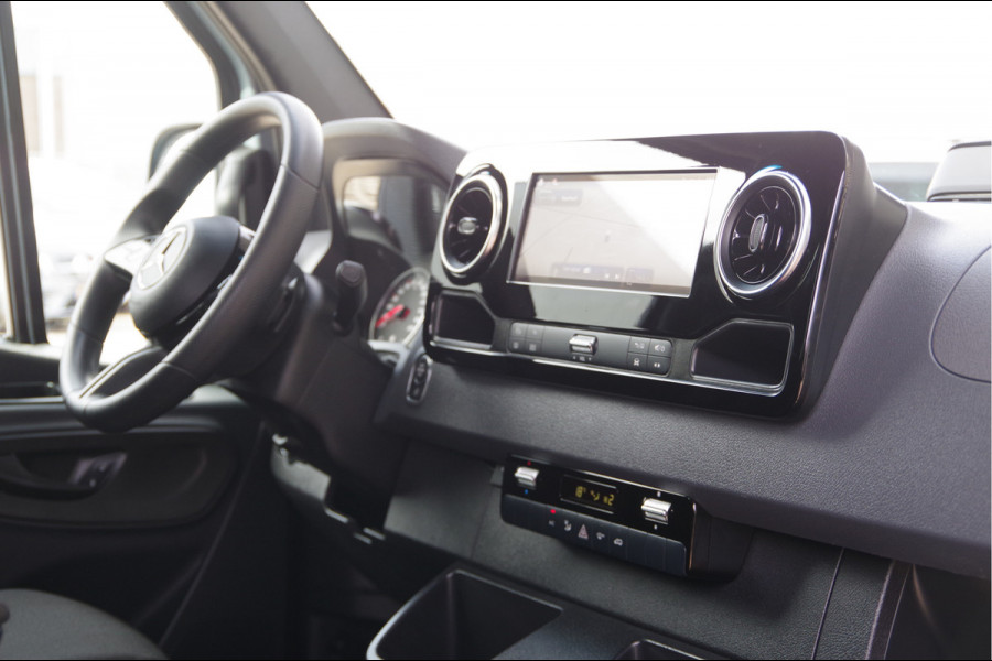 Mercedes-Benz Sprinter 317 1.9 CDI L2H1 DC-6P, AUT. FACELIFT, 3.5T TREKHAAK, LED, CAMERA, NAVI, CRUISE, MF STUURWIEL, MISTLAMPEN, DUBBELE CABINE, DUBBE
