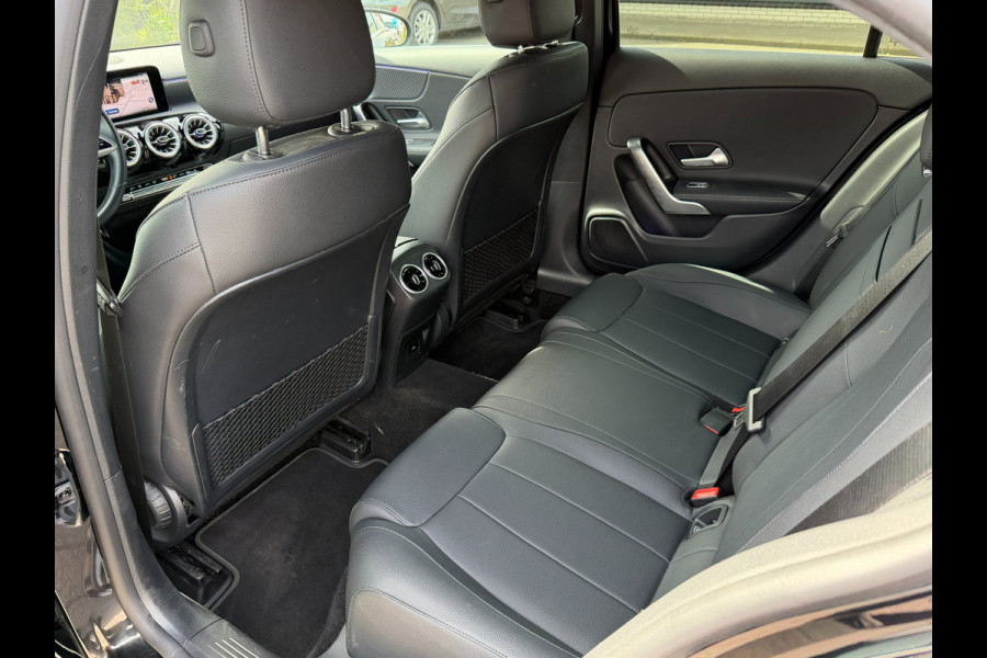 Mercedes-Benz A-Klasse 250 e Business Line