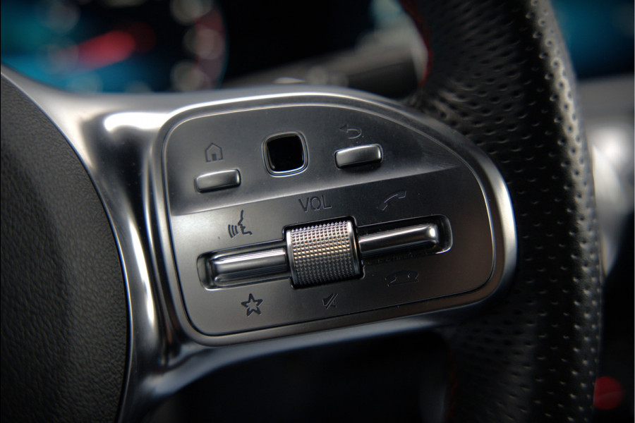 Mercedes-Benz CLA-Klasse Shooting Brake 180 Advantage AMG | Stoelverwarming | Parkeersensoren | Navigatie | Cruise Control | Keyless | Camera | Ambiance Verlichting | Climate Control
