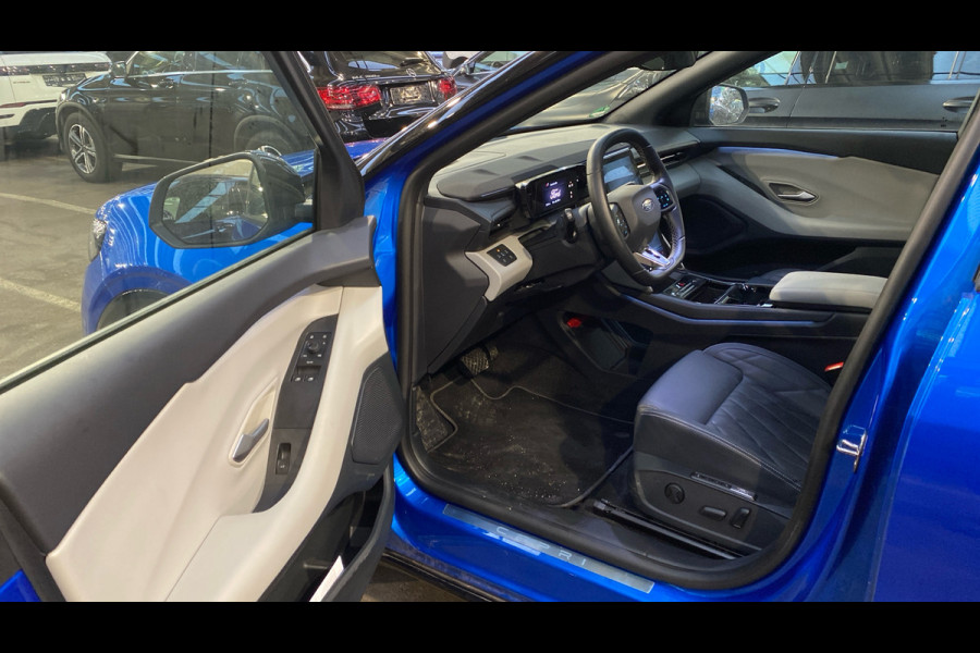 Ford Capri Premium Extended Range RWD 77 kWh 286 pk Driver Ass. Pack, Winter Pack, Climate Control, Cruise Control, 360 gr. Camera, Head Up Display