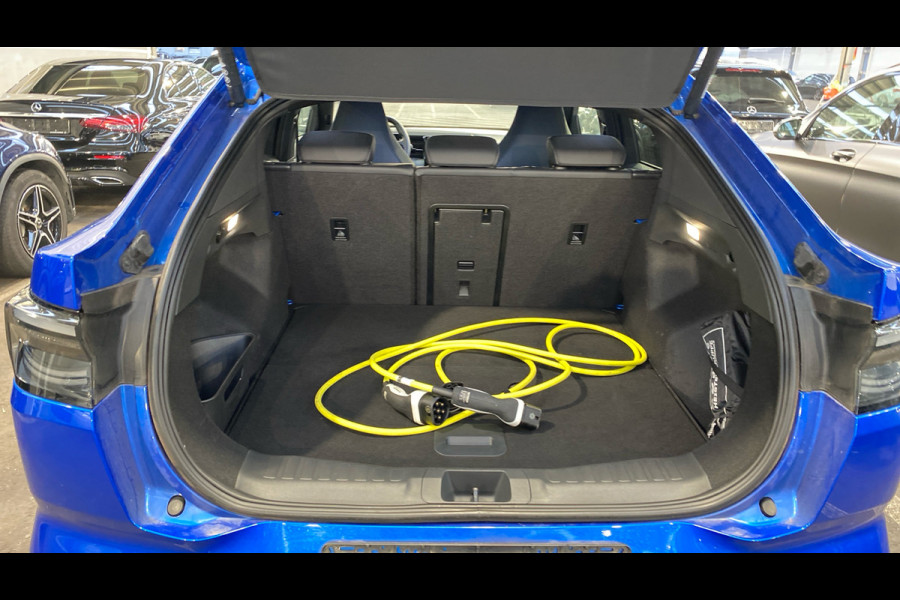 Ford Capri Premium Extended Range RWD 77 kWh 286 pk Driver Ass. Pack, Winter Pack, Climate Control, Cruise Control, 360 gr. Camera, Head Up Display