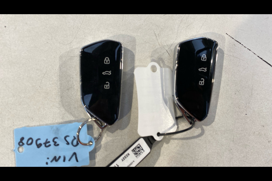 Ford Capri Premium Extended Range RWD 77 kWh 286 pk Driver Ass. Pack, Winter Pack, Climate Control, Cruise Control, 360 gr. Camera, Head Up Display