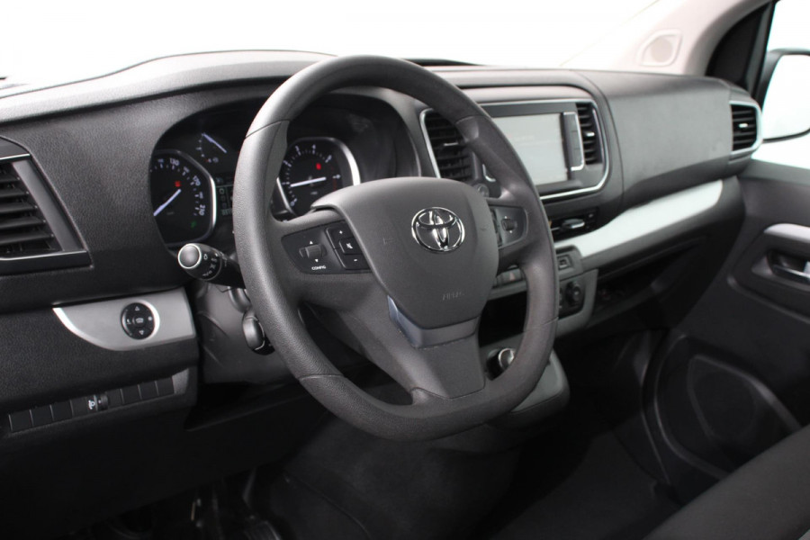 Toyota Proace Shuttle 2.0 145pk L3H1 Automaat Cool 9persoons PERSONENBUS | Climate Control | Camera | Dab | Adaptive Cruise Control | Stoelverwarming | Lichtmetalen velgen