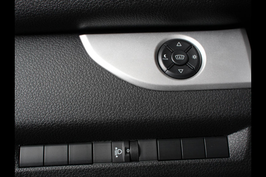 Toyota Proace Shuttle 2.0 145pk L3H1 Automaat Cool 9persoons PERSONENBUS | Climate Control | Camera | Dab | Adaptive Cruise Control | Stoelverwarming | Lichtmetalen velgen