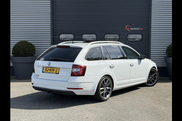 Škoda Octavia Combi 2.0 TDI Greentech Style Business | Panoramdak | Navigatie | DAB | Lichtmetalen Velgen | Carplay |