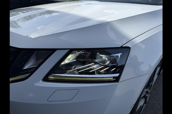 Škoda Octavia Combi 2.0 TDI Greentech Style Business | Panoramdak | Navigatie | DAB | Lichtmetalen Velgen | Carplay |