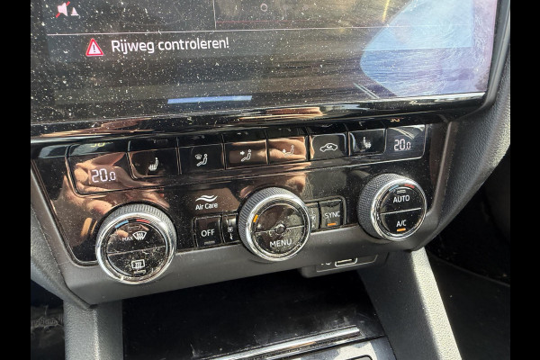 Škoda Octavia Combi 2.0 TDI Greentech Style Business | Panoramdak | Navigatie | DAB | Lichtmetalen Velgen | Carplay |