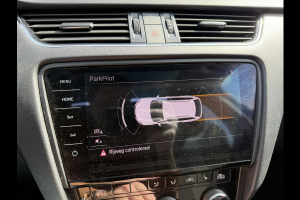 Škoda Octavia Combi 2.0 TDI Greentech Style Business | Panoramdak | Navigatie | DAB | Lichtmetalen Velgen | Carplay |