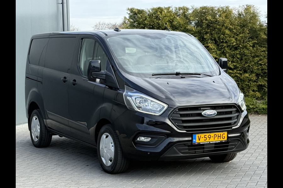 Ford Transit Custom 2.0 TDCI 130 PK AUTOMAAT / L1H1 / 3-ZITS / LED / AIRCO / CRUISE / PDC / VERWARMDE VOORRUIT