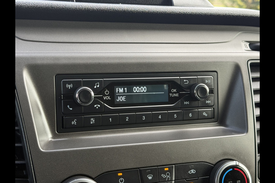 Ford Transit Custom 2.0 TDCI 130 PK AUTOMAAT / L1H1 / 3-ZITS / LED / AIRCO / CRUISE / PDC / VERWARMDE VOORRUIT