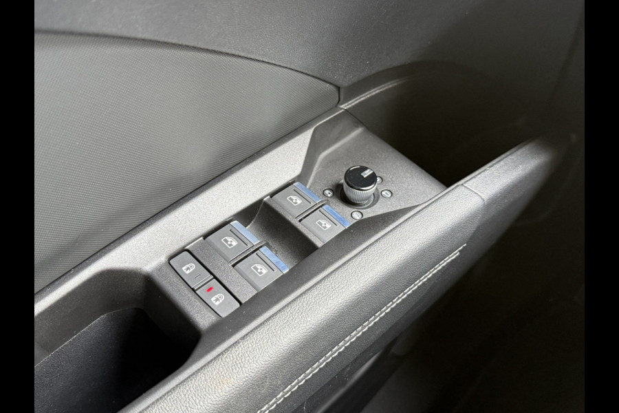 Audi Q4 e-tron 50 quattro Launch edition S Competition 77 kWh | Pano | 2x S-line | Warmtepomp