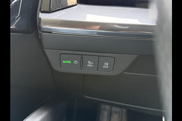 Audi Q4 e-tron 50 quattro Launch edition S Competition 77 kWh | Pano | 2x S-line | Warmtepomp
